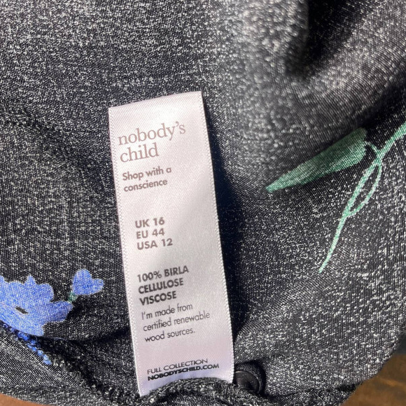 Nobody's Child Button Front Tea Jumpsuit Black Blue Floral Viscose Women's US 12 - Picture 8 of 14